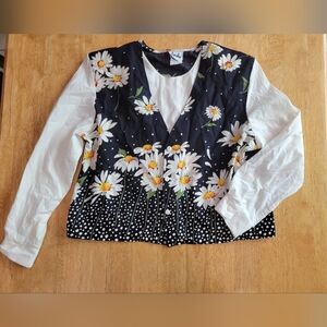 VINTAGE daisy print long sleeve button down top